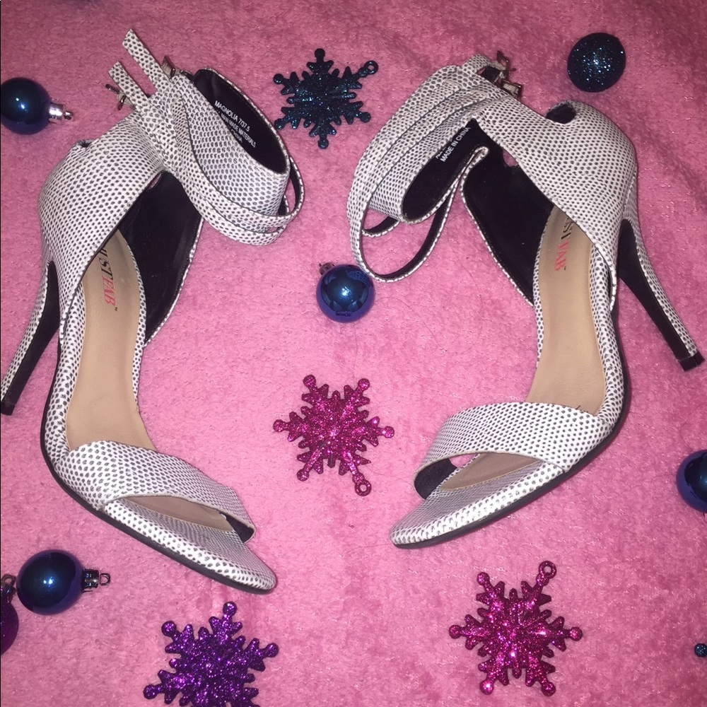 JustFab Printed Open-Toe Heel